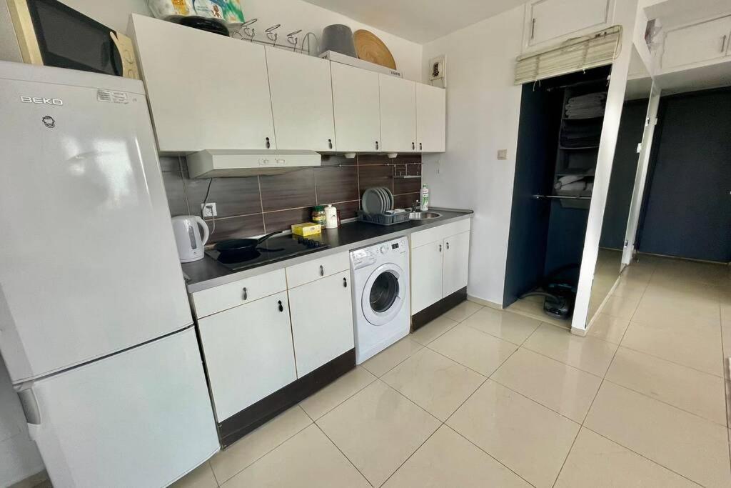 Sawa Apartment 2Xmetro Wifi 500 Mbs 50'Tv Netflix Hbo Appletv+ Варшава Екстер'єр фото