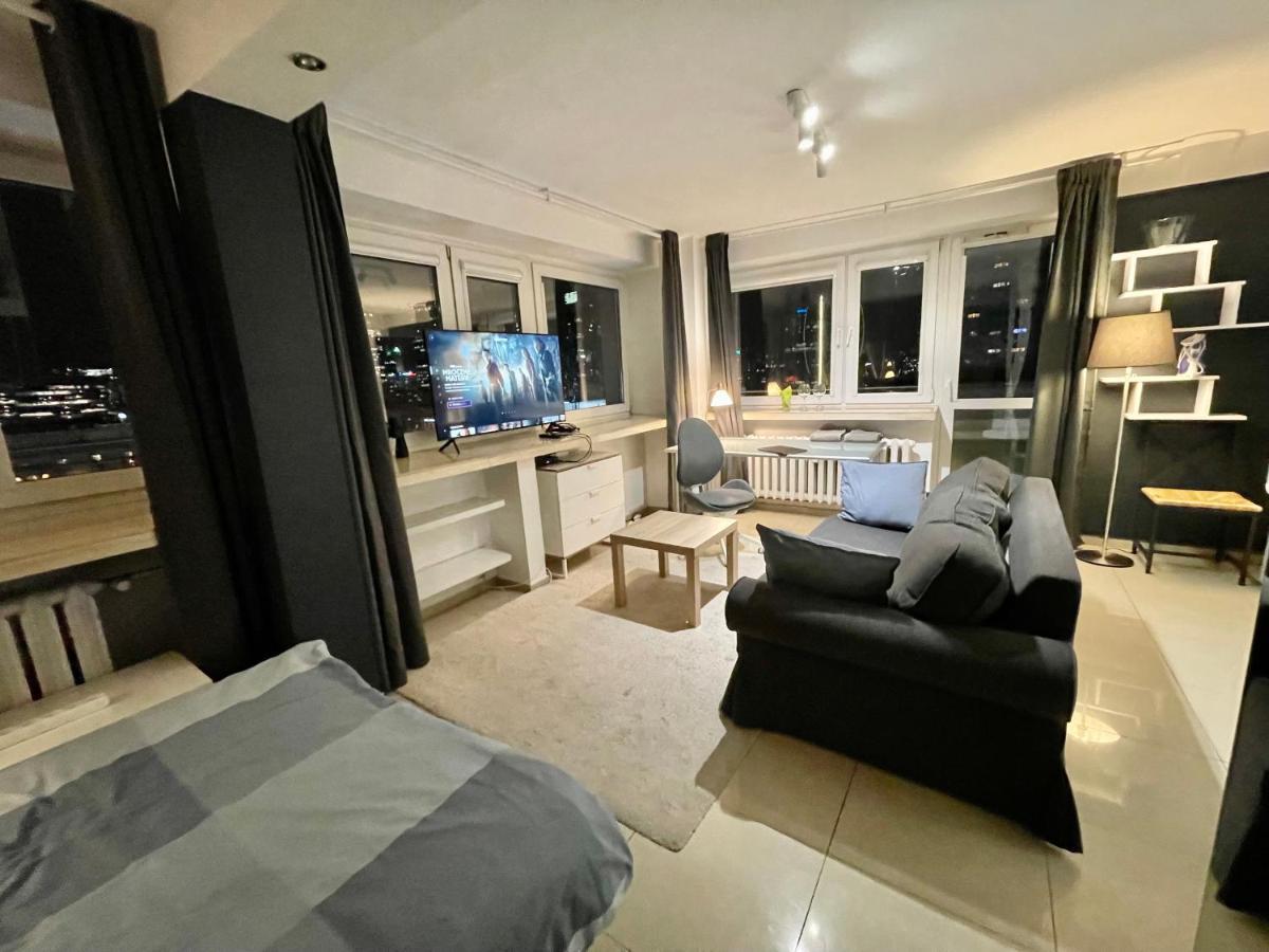 Sawa Apartment 2Xmetro Wifi 500 Mbs 50'Tv Netflix Hbo Appletv+ Варшава Екстер'єр фото