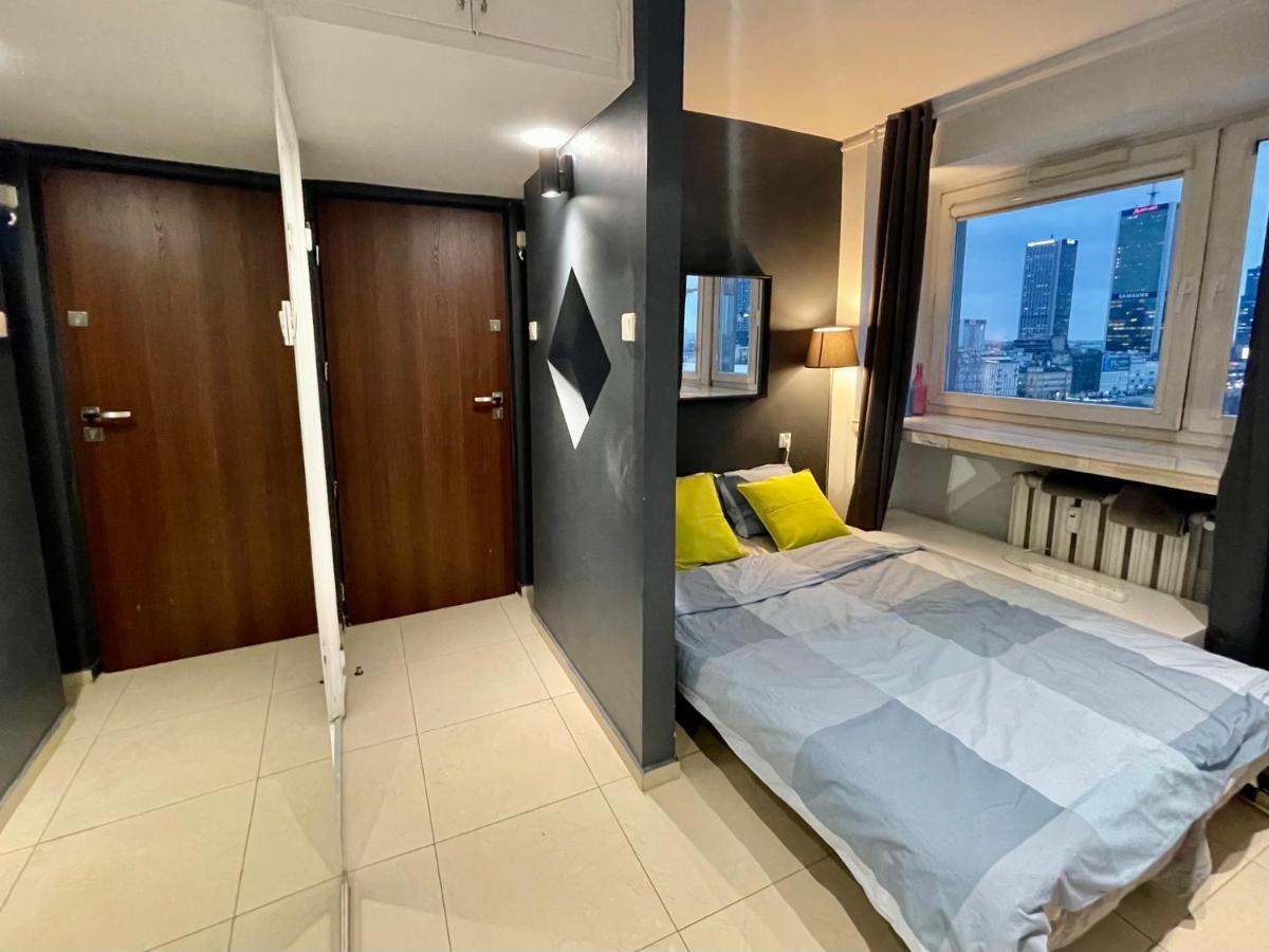 Sawa Apartment 2Xmetro Wifi 500 Mbs 50'Tv Netflix Hbo Appletv+ Варшава Екстер'єр фото